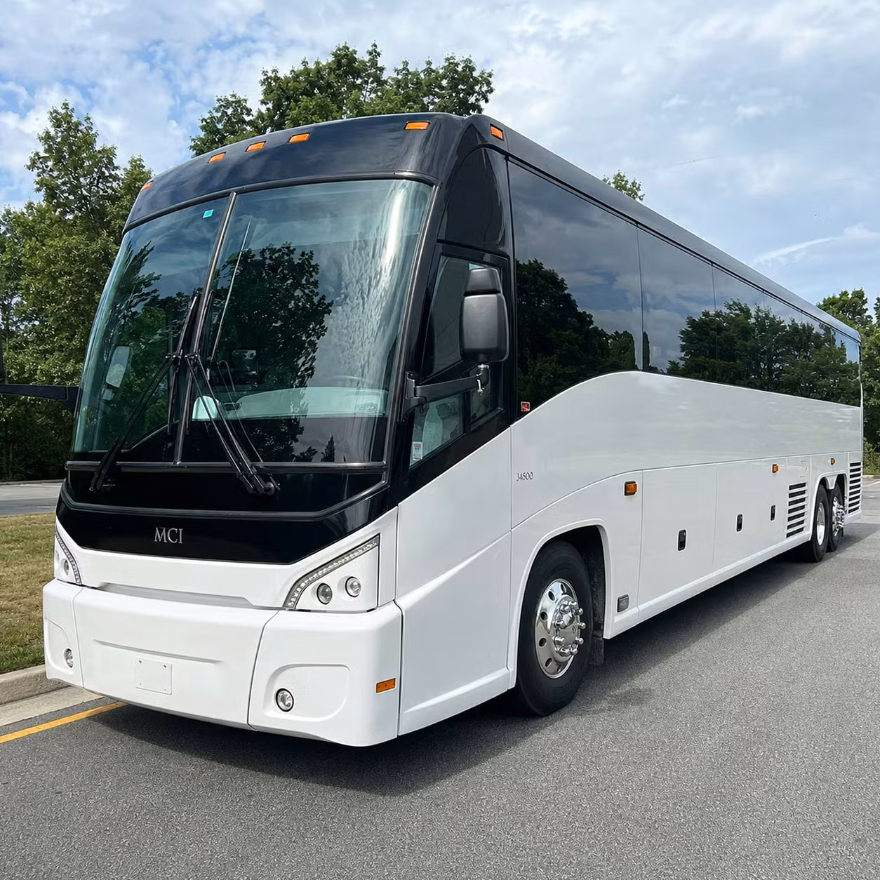charter bus rentals for ford field and comerica park game days