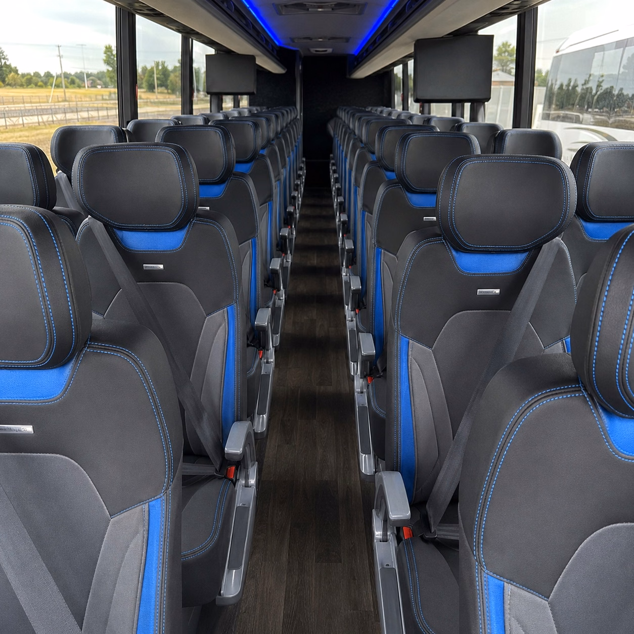 compare bus rental pricing in livonia online upfront and in minutes