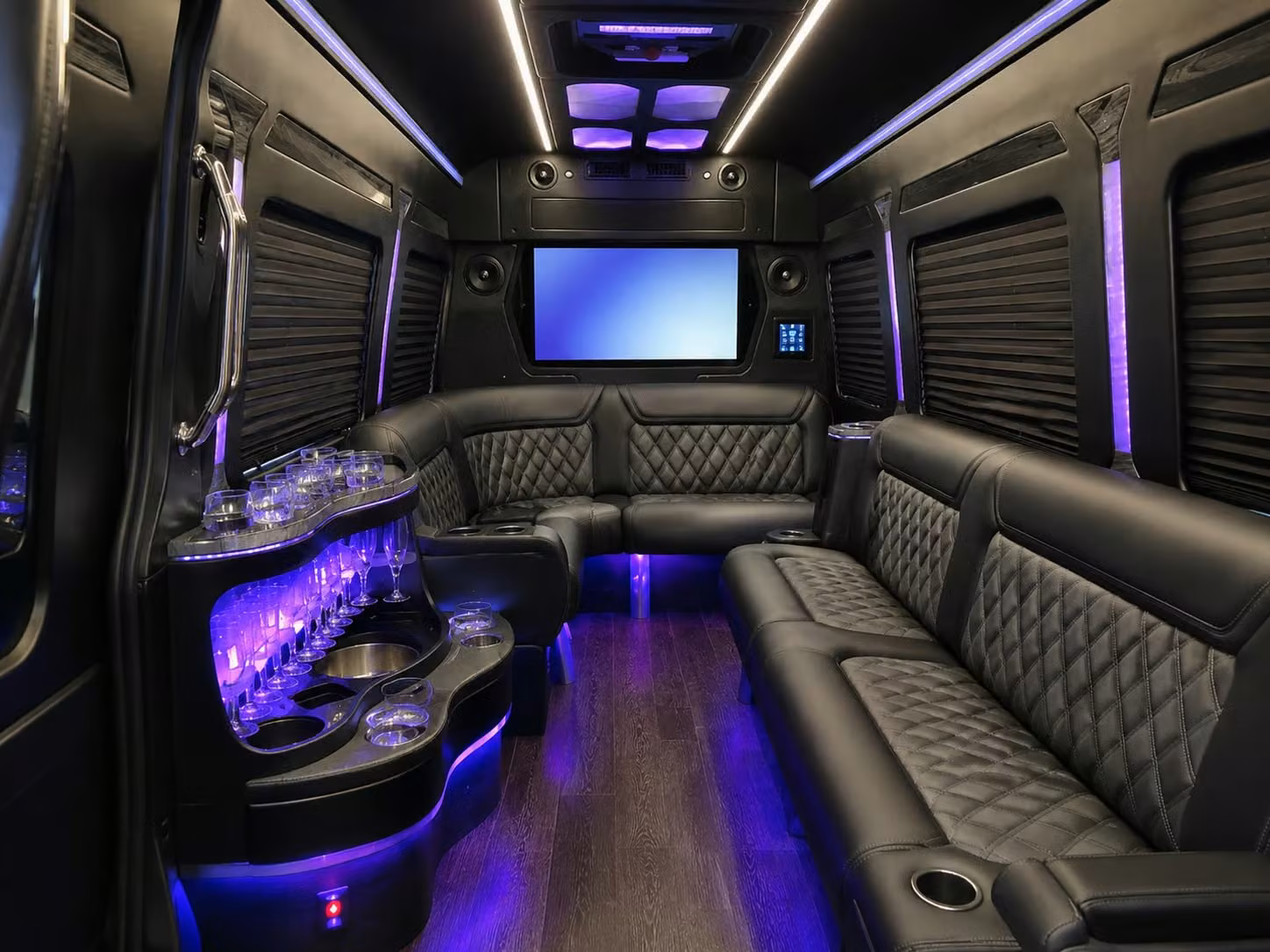 high school and college athletic transportation in the livonia area