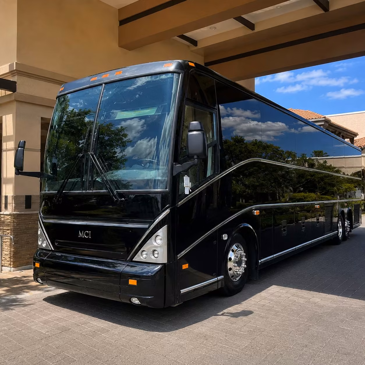 long distance concert bus rentals from livonia to chicago columbus and beyond